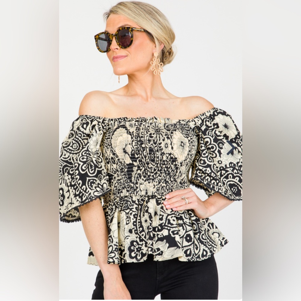 Umgee Black and Cream Smocked Shirt